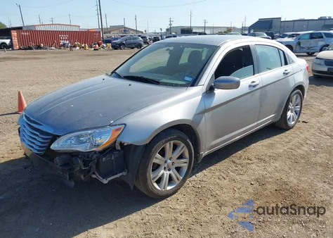 2013 Chrysler 200 Lx from USA, damaged, VIN 1C3CCBAB2DN697975